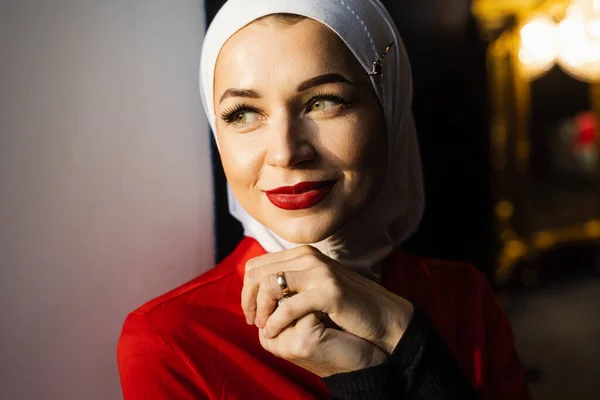 Muslim Girl Praying Home Close Portrait Muslim Model Weared Traditional — Stock Photo, Image
