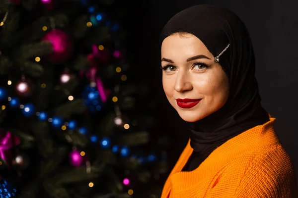 Muslim Christmas Celebration Model Weared Black Hijab Prepearing New Year — Stock Photo, Image