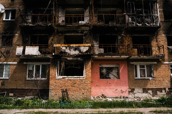 Война Украине Сожженный Гражданский Дом Русских Военных Оккупированном Городе Тростянец — стоковое фото