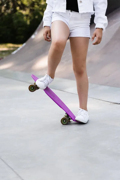 Child Girl Ride Penny Board Close Sports Equipment Kids Teenager — Stockfoto