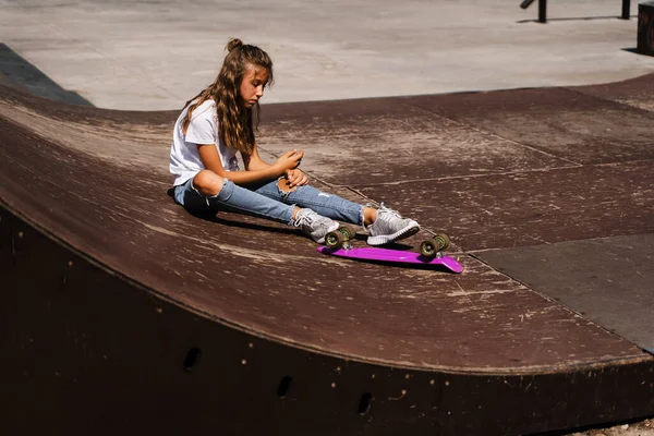 Active Child Girl Fall Penny Board Injured Sitting Feel Pain — Stockfoto