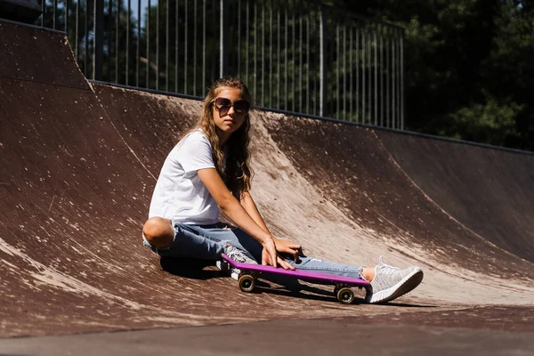 Happy Smiling Girl Skate Board Sitting Skate Playground Having Fun — Stockfoto