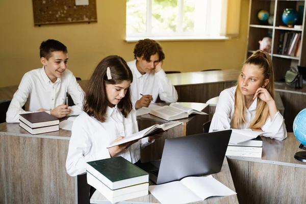 Back School Children Geography Lesson Globe Study Online Laptop Reading — Φωτογραφία Αρχείου
