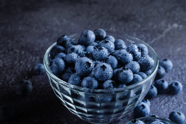 Blueberries Organic Natural Berry Water Drops Dark Background Blueberry Glass — Zdjęcie stockowe