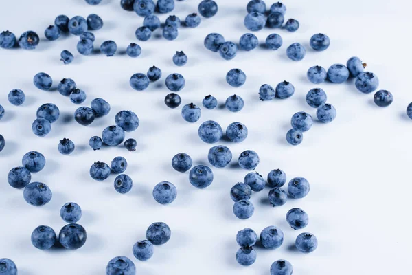 Blueberries Water Drops White Background Many Blue Berries White Table —  Fotos de Stock