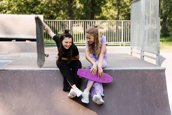 Kids Girls Smile Laugh Have Fun Together Children Skateboard Penny — Foto Stock