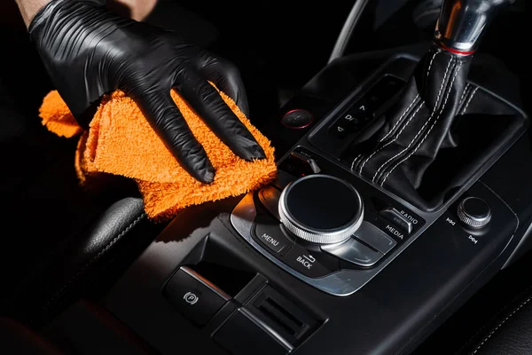Hand Car Interior Drying Gearbox Dashboard Using Microfiber Detailing Auto — Stock Photo, Image