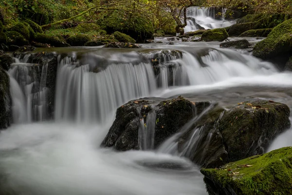 Langzeitbelichtung Eines Wasserfalls Auf Dem Fluss Hoar Oak Water Bei — Stockfoto