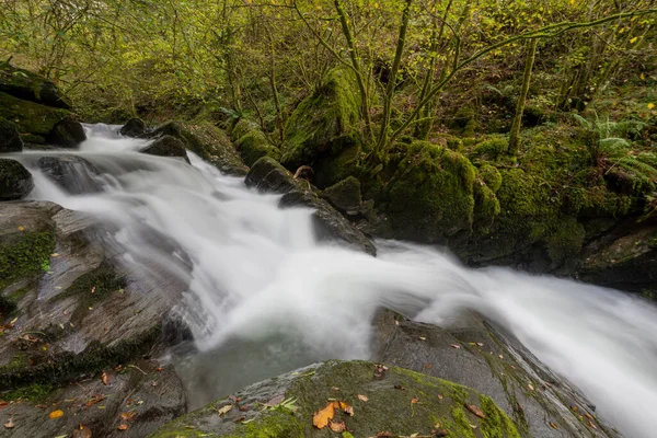 Larga Exposición Una Cascada Río Hoar Oak Water Watersmmet Parque — Foto de Stock