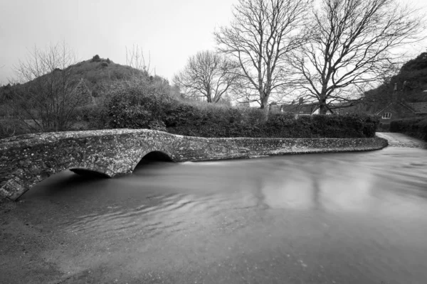 Long Exposure River Avill Flowing Gallox Bridge Dunster Village Somerset — Stok fotoğraf