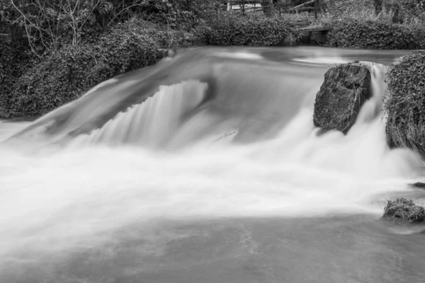 Długa Ekspozycja Wodospadu Rzece Avill Dunster Somerset — Zdjęcie stockowe