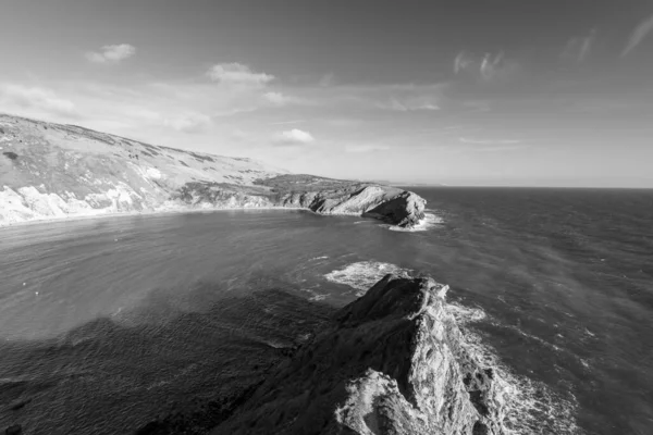Ασπρόμαυρη Φωτογραφία Του Όρμου Lulworth Στην Ακτή Jurassic Στο Dorset — Φωτογραφία Αρχείου