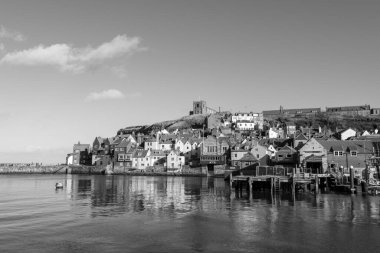 Whitby 'nin Kuzey Yorkshire' daki manzara fotoğrafı.