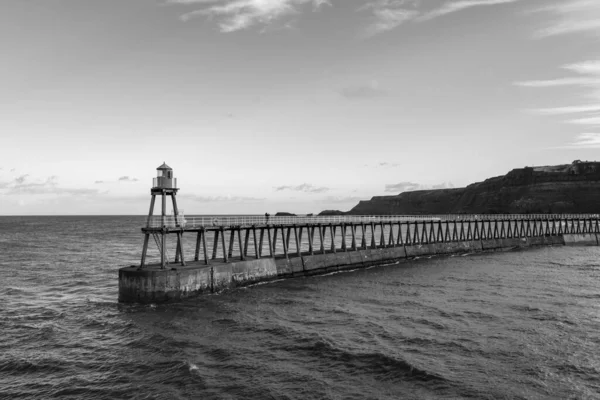 East Lighthouse Whitby Haven North Yorkshire — Stockfoto