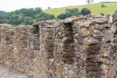 Totnes.Devon. Birleşik Krallık. 8 Ağustos 2021 Devon 'daki Totnes kalesinin tepesi.