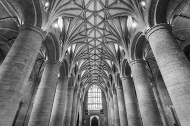 Tewkesbury. Gloucestershire. Birleşik Krallık. 2 Haziran 2022. Gloucestershire 'daki Tewkesbury Manastırı' nın içindeki nave manzarası.