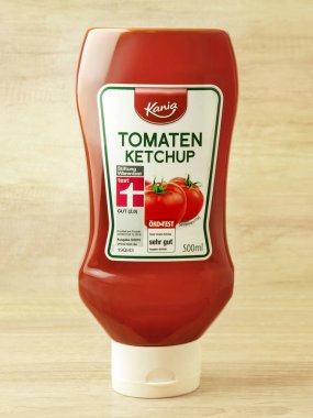 Hamburg, Almanya - 10 Ağustos 2021: Domates Ketçap Kania