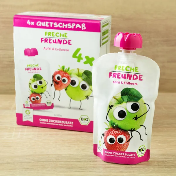 Hambourg Allemagne Août 2021 Freche Freunde Quetschspass Fruits Squeeze Bags Image En Vente