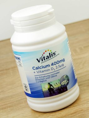 Kalsiyum Tablo Nahrungsergaenzung und Verpackung Vitalis