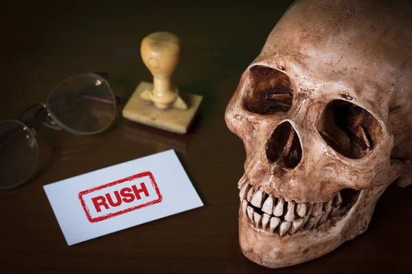 RUSH red rubber stamp — Stock Photo, Image