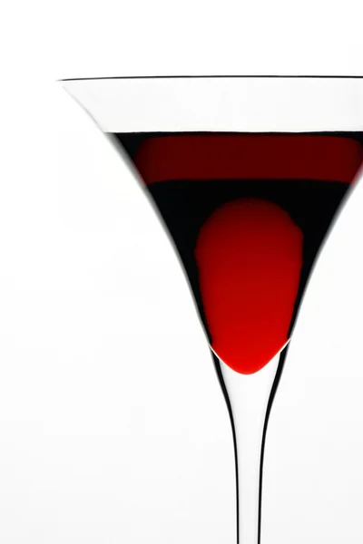 Glas mit rotem Getränk — Stockfoto