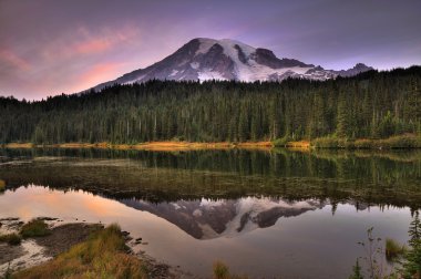 Mount rainier yansıma