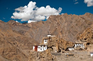 dhankar Manastırı
