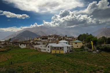 Hint hill istasyonu nako