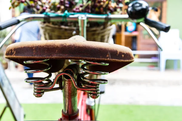 빨간 자전거 — 스톡 사진