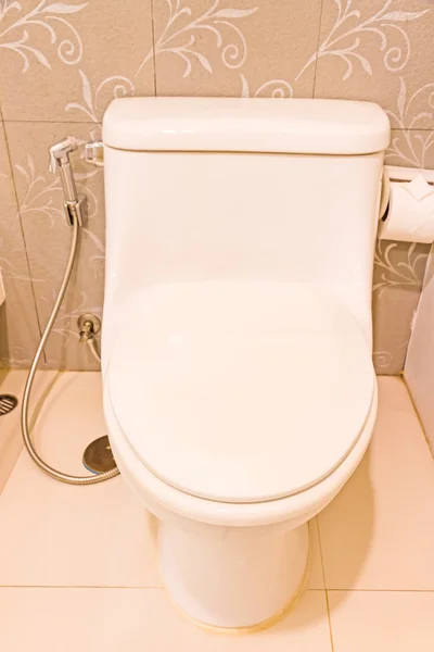 Toilette im Badezimmer — Stockfoto