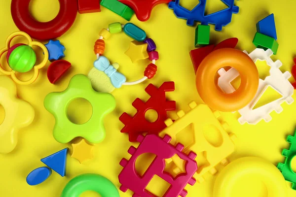 Fundo Brinquedos Infantis Brilhantes Plástico Conceito Jogos Educativos — Fotografia de Stock