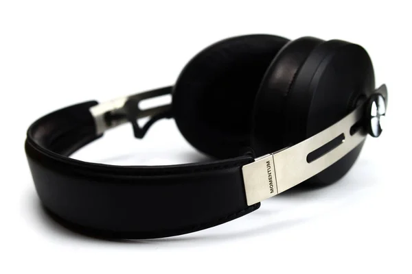 Накладні навушники