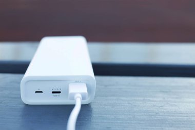 Powerbank, bankta taşınabilir şarj