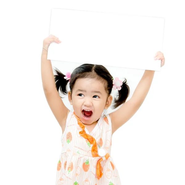 Het meisje bedrijf leeg bord — Stockfoto