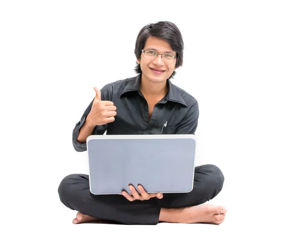 Asiatico uomo con laptop — Foto Stock