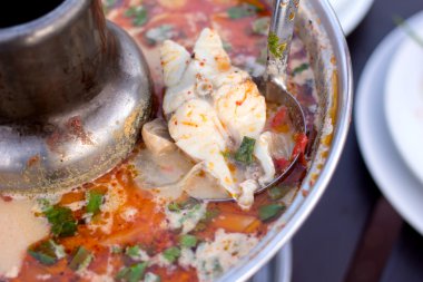 Tom yum pla ka pong