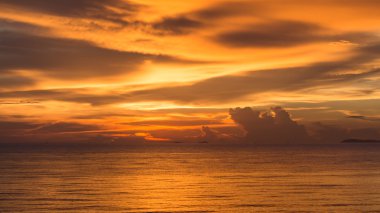 yaz gün batımında pataya Tayland