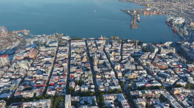 Batum, Gürcistan - 22 Ocak 2021: Şehrin havadan görünüşü