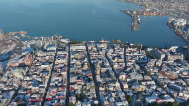 Batum, Gürcistan - 22 Ocak 2021: Şehrin havadan görünüşü