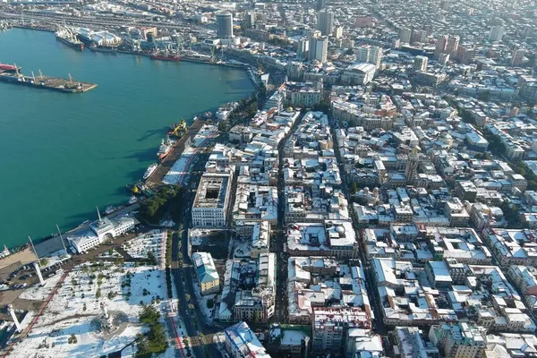 Batum, Gürcistan - 22 Ocak 2021: Şehrin havadan görünüşü