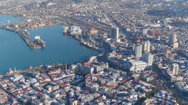 Batum, Gürcistan - 22 Ocak 2021: Şehrin havadan görünüşü