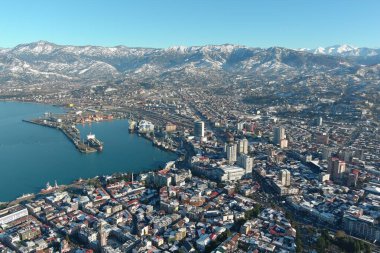 Batum, Gürcistan - 22 Ocak 2021: Şehrin havadan görünüşü