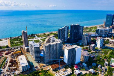 Batumi, Gürcistan - 2 Temmuz 2020: Yeni bulvar alanı, hava manzaralı