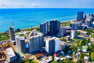 Batumi, Gürcistan - 2 Temmuz 2020: Yeni bulvar alanı, hava manzaralı