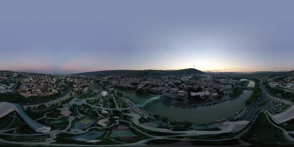 Тбілісі Грузія Жовтня 2021 360 Панорама Міста Ввечері — стокове фото