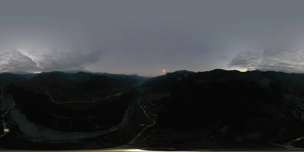 360 Panorama Desfiladeiro Nas Montanhas Tiro Noite — Fotografia de Stock