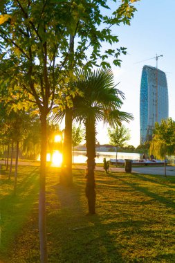 Parkta güzel bir gün batımı