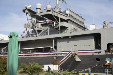 Batumi, Gürcistan - 8 Kasım 2021: ABD Donanma gemisi limanda