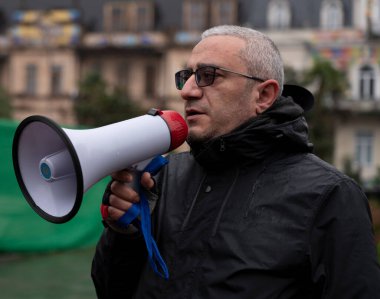Batumi, Gürcistan - 20 Kasım 2021: Covid kısıtlamalarına karşı miting