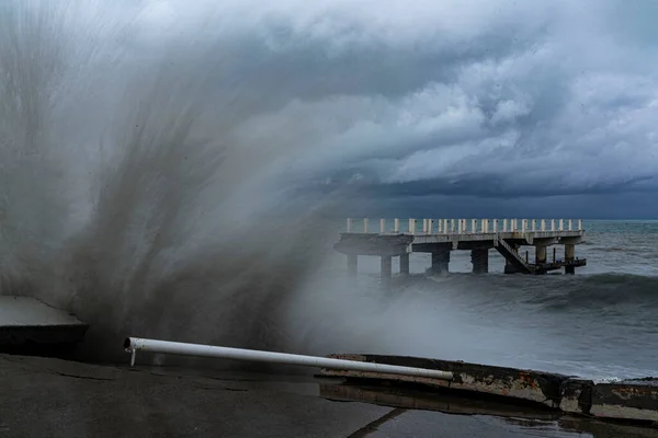 Tempête Violente Mer Jetée Détruite — Photo